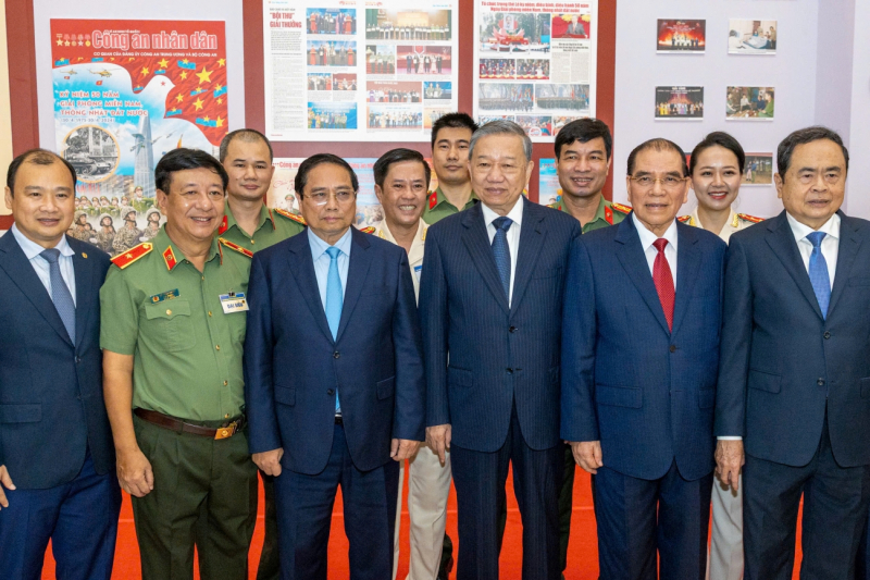 Báo chí kiến tạo niềm tin, cổ vũ khát vọng phát triển, xây dựng một nước Việt Nam hùng cường, thịnh vượng, trường tồn -0