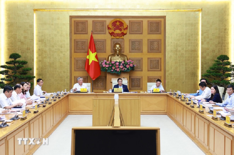 Thủ tướng: Ứng phó kịp thời tình hình Trung Đông, kiên định mục tiêu tăng trưởng -0