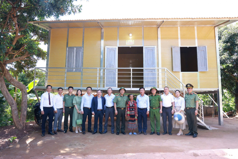 Quyết tâm cao, nỗ lực lớn, hành động khẩn trương xoá nhà tạm, nhà dột nát tại Quảng Trị -0