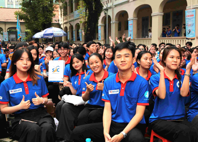 Hơn 12.000 cán bộ, chiến sĩ, sinh viên tình nguyện tham gia hỗ trợ kỳ thi tốt nghiệp THPT 2025 -0