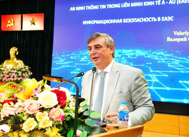 Đẩy mạnh hợp tác quốc tế trong xây dựng, hoàn thiện hệ thống pháp luật về đảm bảo an ninh mạng -0