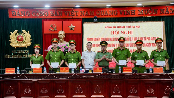 Công an thành phố cùng các ngành tư pháp xác định đây là nhóm đối tượng hết sức nguy hiểm -1