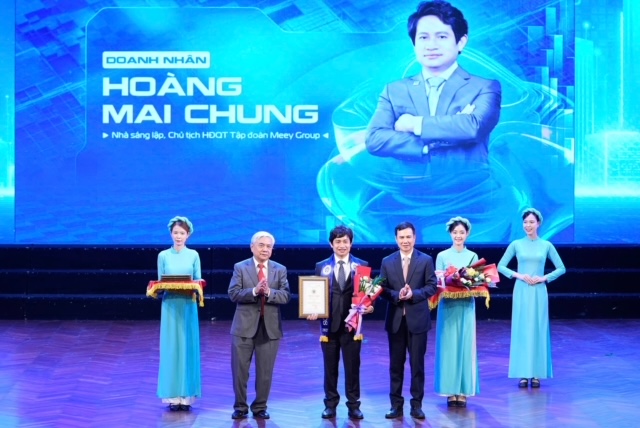 Kiến tạo hệ sinh thái sản phẩm số thông minh, doanh nhân Hoàng Mai Chung được vinh danh tại I4.0 Awards -0