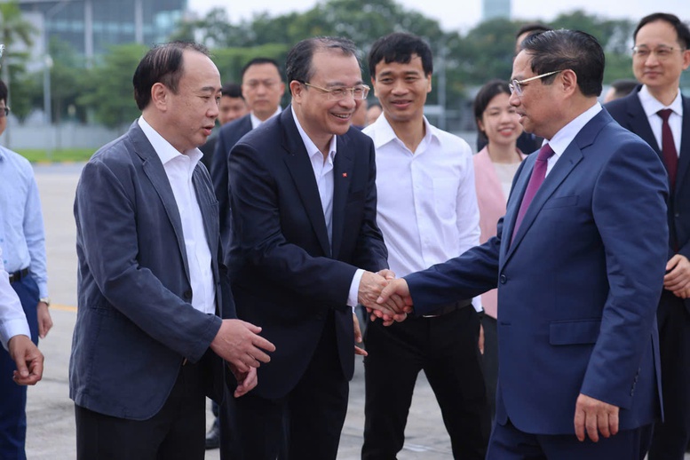 Thủ tướng Phạm Minh Chính lên đường dự Hội nghị WEF 16 Thiên Tân và làm việc tại Trung Quốc -0