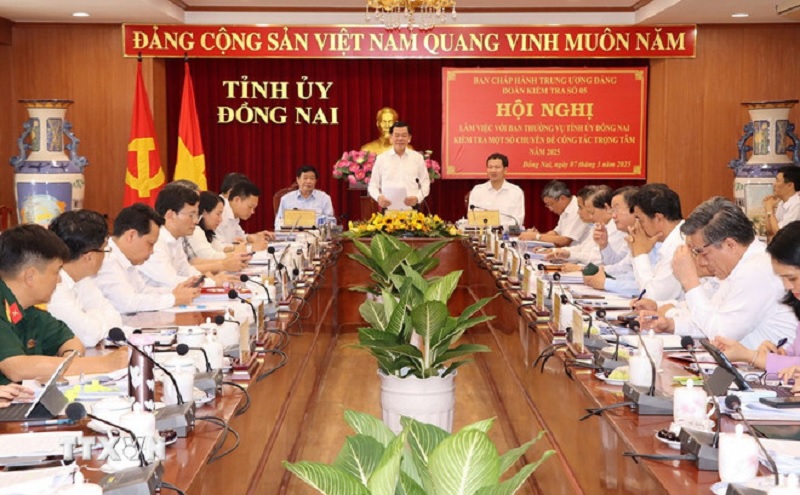 Ủy ban Kiểm tra TW: Gắn công tác kiểm tra, giám sát với kiểm soát quyền lực -0