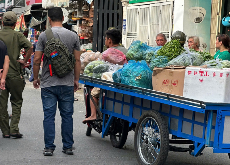 Va chạm với xe lôi tự chế, người đi lấy bánh mỳ tử vong -1
