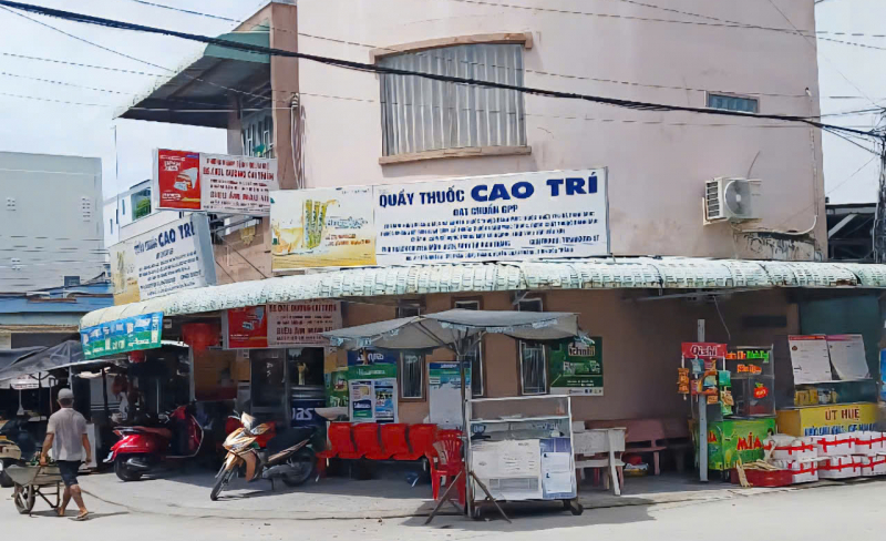 Phát hiện một cơ sở bán thuốc hết hạn sử dụng -0