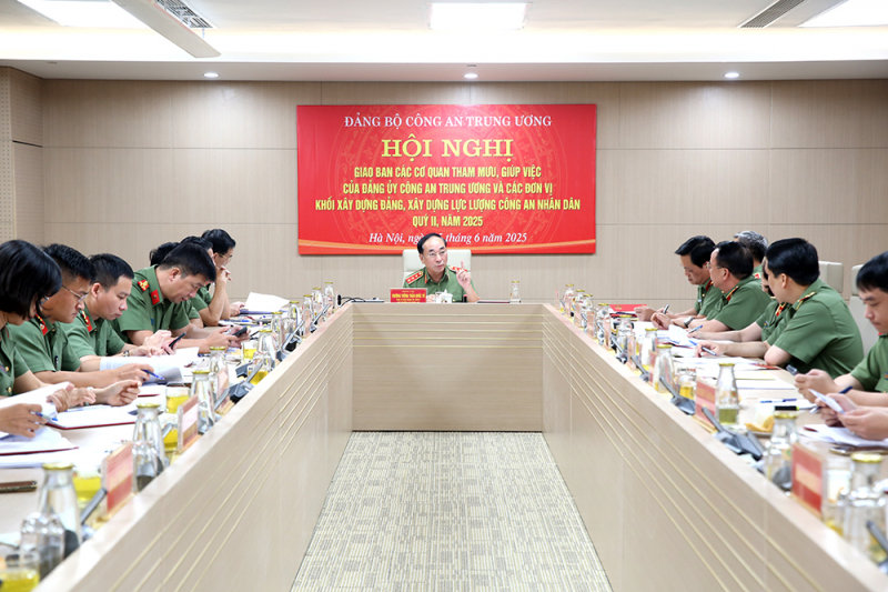 Tiếp tục nâng cao chất lượng công tác tham mưu trong CAND -0