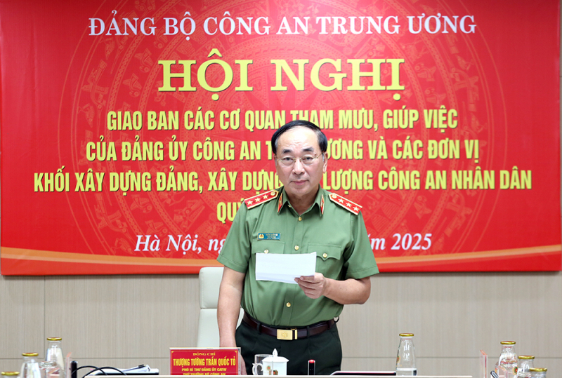 Tiếp tục nâng cao chất lượng công tác tham mưu trong CAND -0