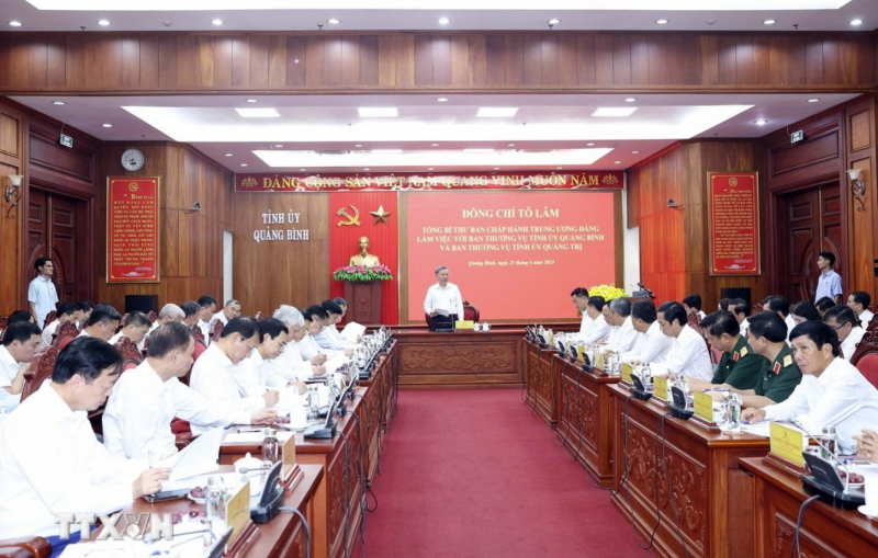 Tổng Bí thư: Đòn bẩy chiến lược đưa Quảng Trị vươn lên thành cực tăng trưởng mới -2