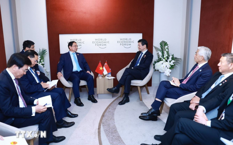 Thủ tướng Chính phủ Phạm Minh Chính gặp Thủ tướng Singapore -0