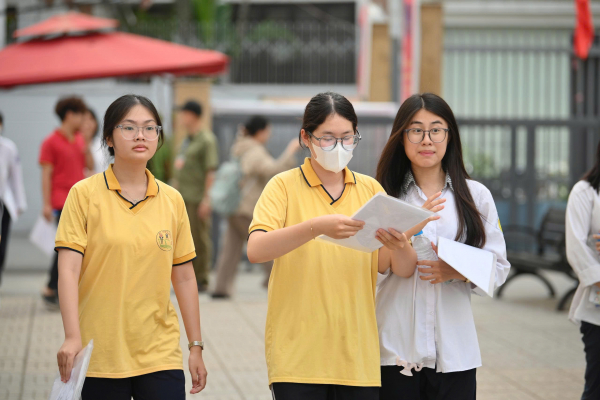 Sáng nay, thí sinh các tỉnh, thành bắt đầu “vượt ải” tốt nghiệp THPT -0