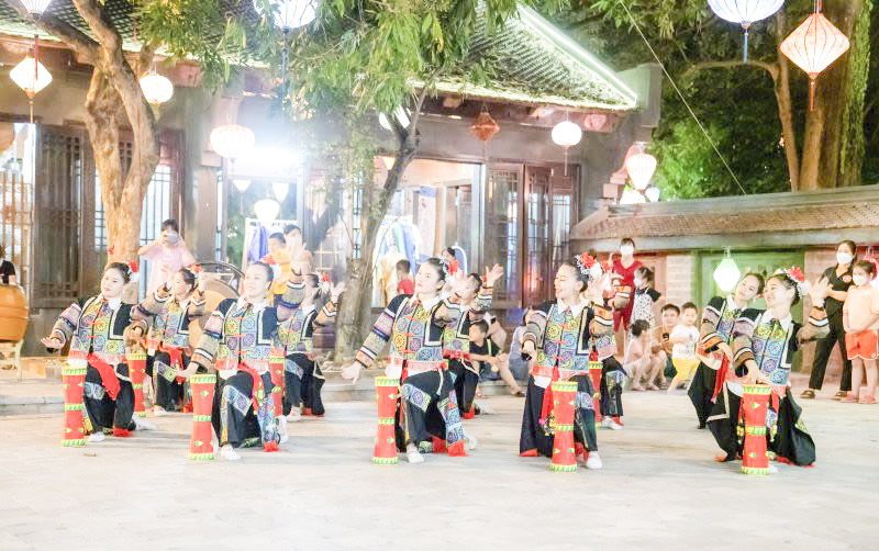 Di sản văn hóa - “chìa khóa” phát triển du lịch -1