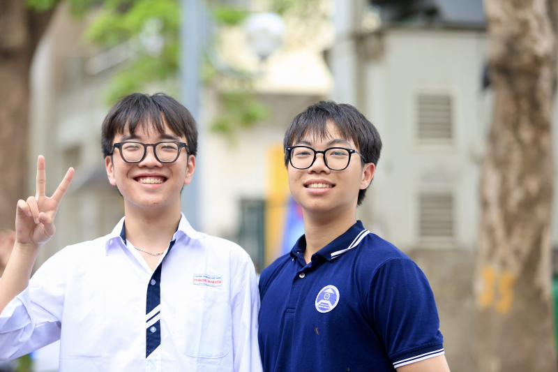 Ngày thi thứ hai THPT Quốc gia 2025: Chuyện về những sĩ tử vượt khó để đi thi -0