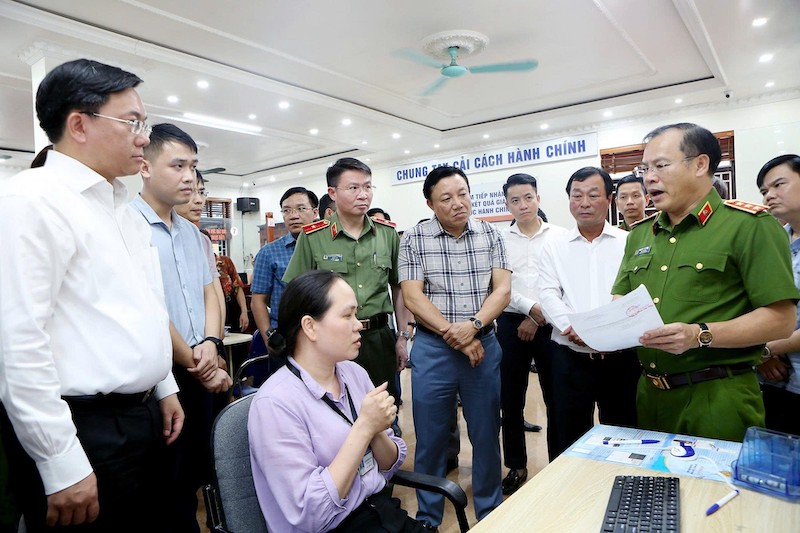 Chuẩn bị vận hành các hệ thông tin dùng chung phục vụ công tác chỉ đạo điều hành chính quyền địa phương hai cấp -1