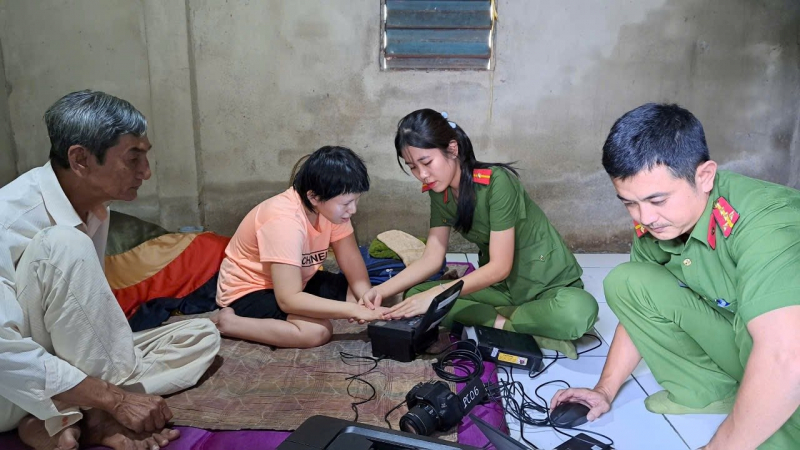 Ngày cuối tuần đồng hành cùng Công an xã -0