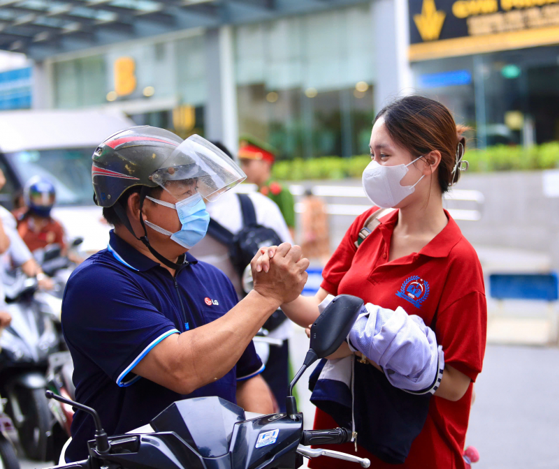 Sĩ tử cả nước bước vào ngày thi cuối cùng của kỳ thi tốt nghiệp THPT -0