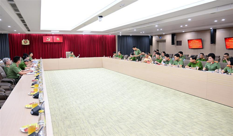 MPS to draft project on strengthening Party’s leadership over at-grassroots security and order protection -0