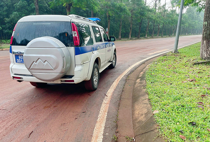 CSGT Đồng Nai kịp thời hỗ trợ 2 thí sinh đổi thẻ dự thi do cầm nhầm -1