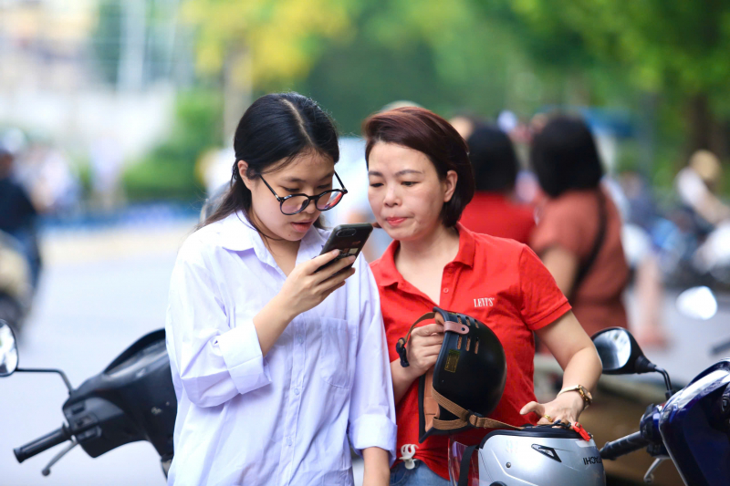 Sĩ tử cả nước bước vào ngày thi cuối cùng của kỳ thi tốt nghiệp THPT -0