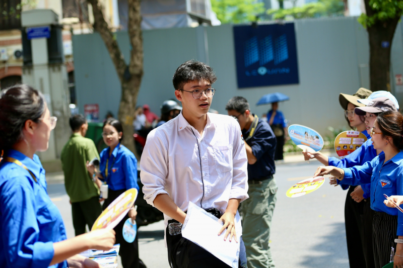 ครูว่ายังไงกับการสอบไล่วิชาเลือกม.ปลาย? -0