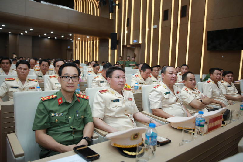 Bộ Công an công bố các Quyết định về tổ chức, cán bộ Công an tỉnh, thành phố -0