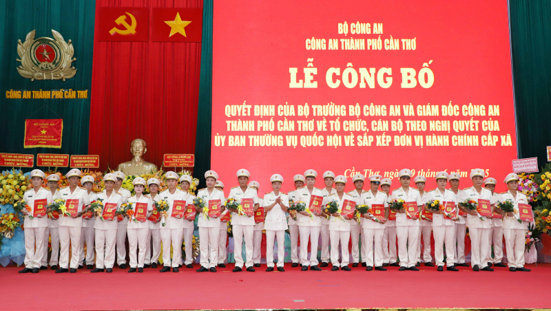 Quyết tâm lập công xuất sắc ngay ngay ngày đầu sáp nhập -1