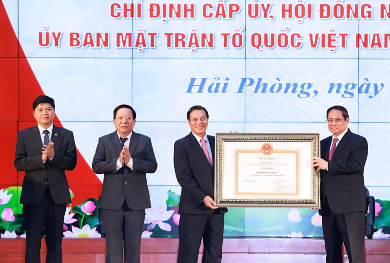 Thủ tướng Chính phủ Phạm Minh Chính dự Lễ công bố sáp nhập TP Hải Phòng và tỉnh Hải Dương -0