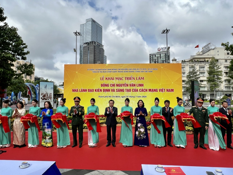 Triển lãm ảnh “Đồng chí Nguyễn Văn Linh - Nhà lãnh đạo kiên định và sáng tạo của cách mạng Việt Nam” -0