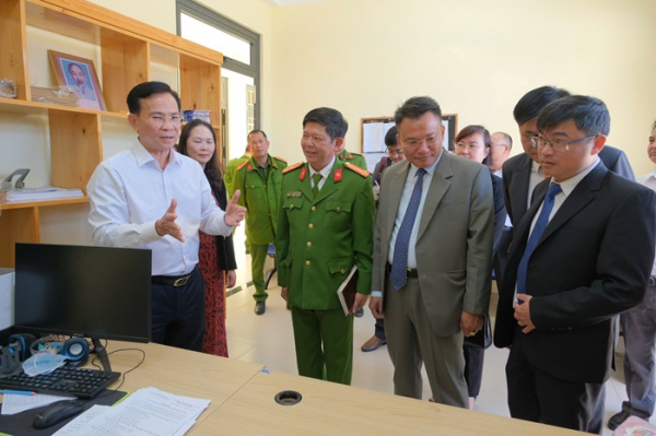 Khẩn trương, hiệu quả ngay trong ngày làm việc đầu tiên của chính quyền 2 cấp -0