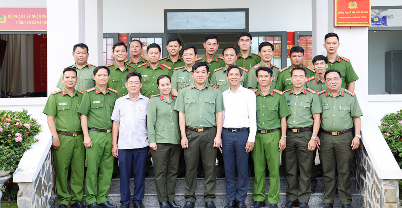 Giám đốc Công an tỉnh An Giang kiểm tra cơ sở vật chất, động viên CBCS Công an cấp xã -0