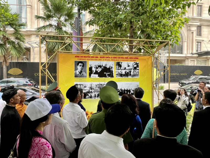 Triển lãm ảnh “Đồng chí Nguyễn Văn Linh - Nhà lãnh đạo kiên định và sáng tạo của cách mạng Việt Nam” -0