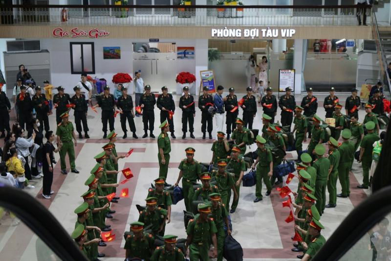 CSCĐ Đông Nam TP Hồ Chí Minh hành quân ra Thủ đô phục vụ Lễ kỷ niệm 80 năm Quốc khánh -3