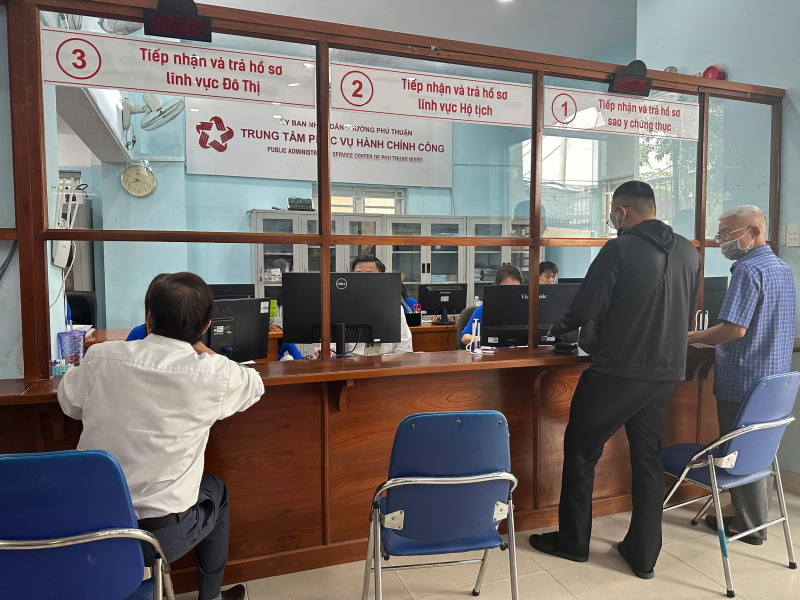 TP Hồ Chí Minh phấn khởi ngày đầu vận hành chính quyền địa phương hai cấp -0