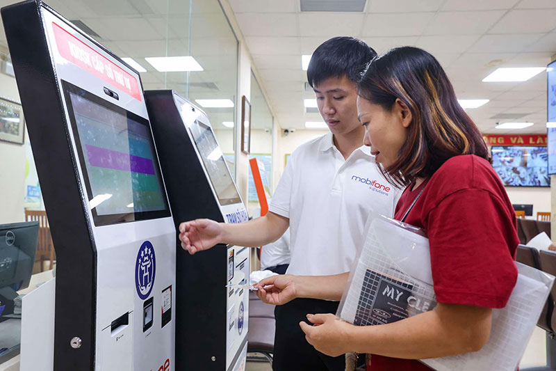 MobiFone đồng hành cùng các tỉnh, thành phố triển khai hệ thống giải quyết thủ tục hành chính theo mô hình chính quyền 2 cấp -0