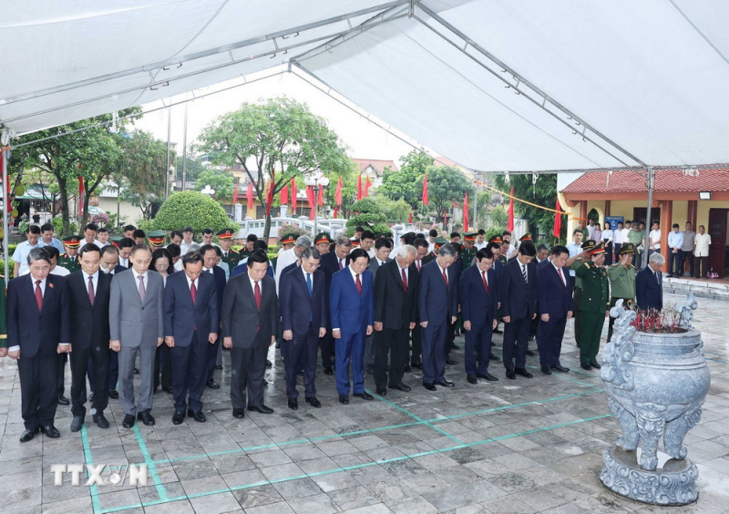 Lễ kỷ niệm 110 năm Ngày sinh Tổng Bí thư Nguyễn Văn Linh -0