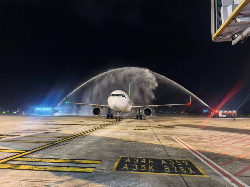 Thêm một hãng hàng không của Trung Quốc kết nối đường bay tới Nội Bài (Hà Nội) -0