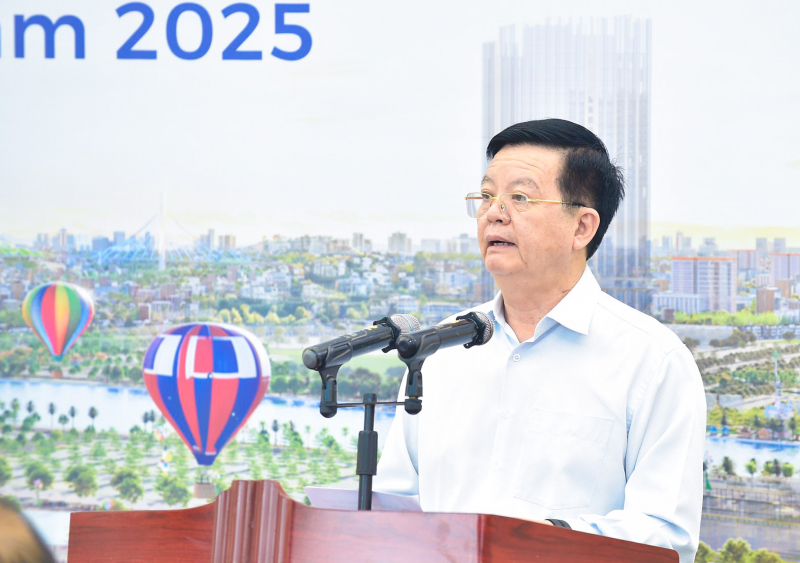 Nêu bật thành tựu to lớn, thu hút sự quan tâm của nhân dân -0