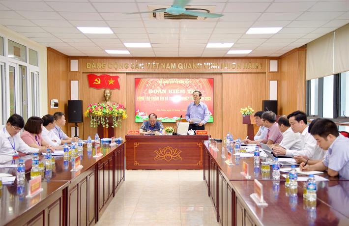 Chấm thi tốt nghiệp THPT 2025: Phải đặt quyền lợi của thí sinh lên hàng đầu -0
