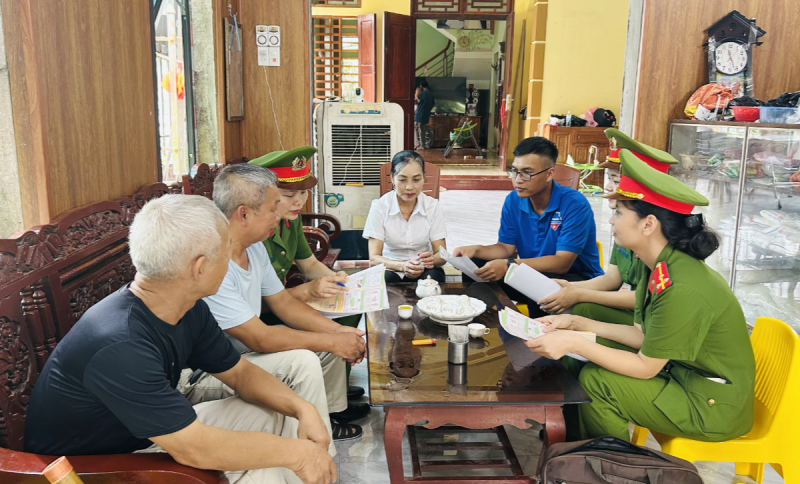Công an xã, phường bám cơ sở “Vì nhân dân phục vụ” -0
