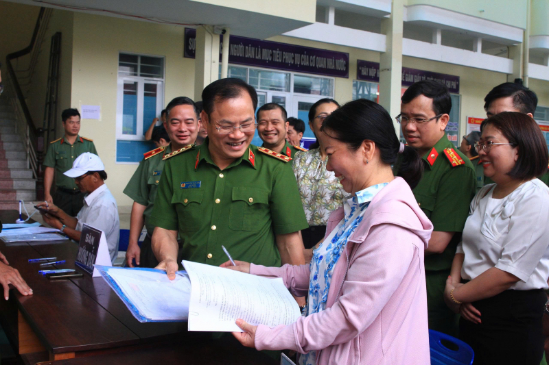 Thứ trưởng Nguyễn Văn Long kiểm tra công tác đảm bảo dịch vụ công tại tỉnh Khánh Hòa -0