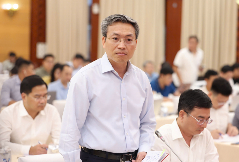 Thiếu tướng Nguyễn Quốc Toản thông tin việc khởi tố 3 đối tượng liên quan vụ dầu ăn giả Ofood -0