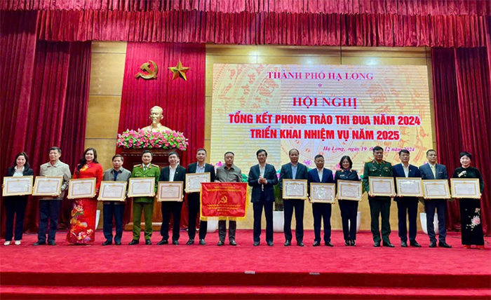 Dấu ấn nhiệm kỳ 2020-2025: Nhiệt điện Quảng Ninh vững vàng trên hành trình phát triển -0