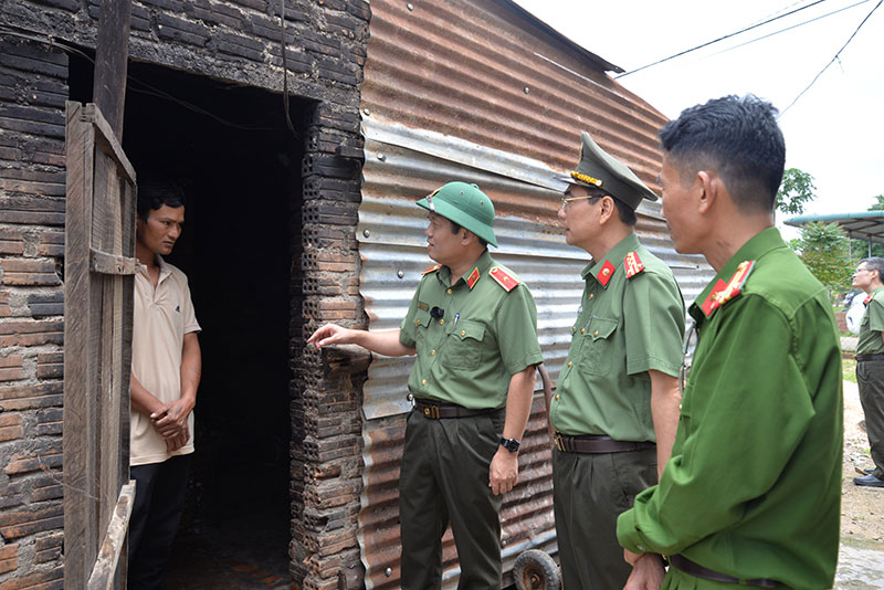 Kiểm tra tiến độ xóa nhà tạm, nhà dột nát trên địa bàn tỉnh Gia Lai -0