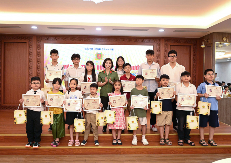 Tiếp nối truyền thống hiếu học trong lực lượng Cảnh vệ -0