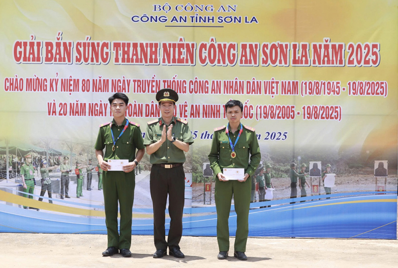 sung 3.jpg -1