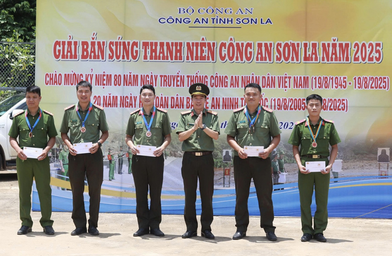 sung 4.jpg -2