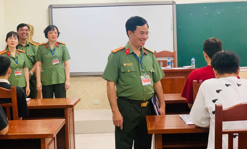Tiếp sức cho thí sinh tham dự Kỳ thi đánh giá của Bộ Công an -0