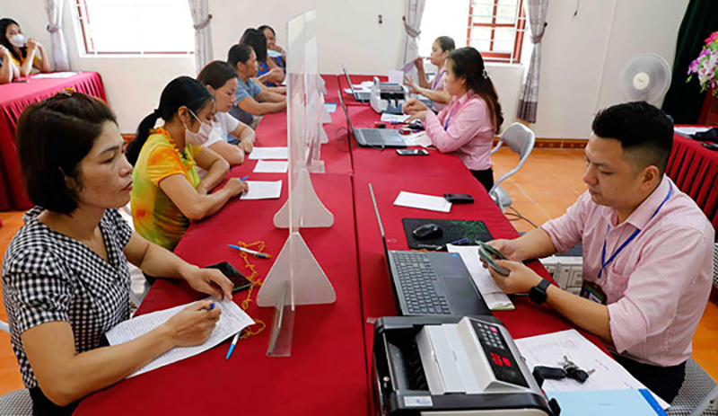 Tín dụng chính sách xã hội trơn tru, bon bon sau sáp nhập -0