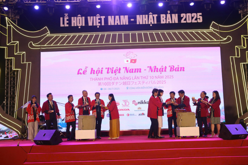 Đà Nẵng: Tưng bừng khai mạc Lễ hội Việt Nam - Nhật Bản lần thứ 10 tạo cầu nối vững chắc, mở ra cơ hội hợp tác mới -0